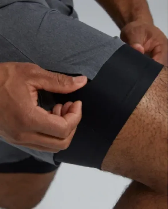 TYR Hydrosphere Men's Lined 7&amp;quot; Unbroken Big Logo Shorts - Solid - 255 Charcoal Heather