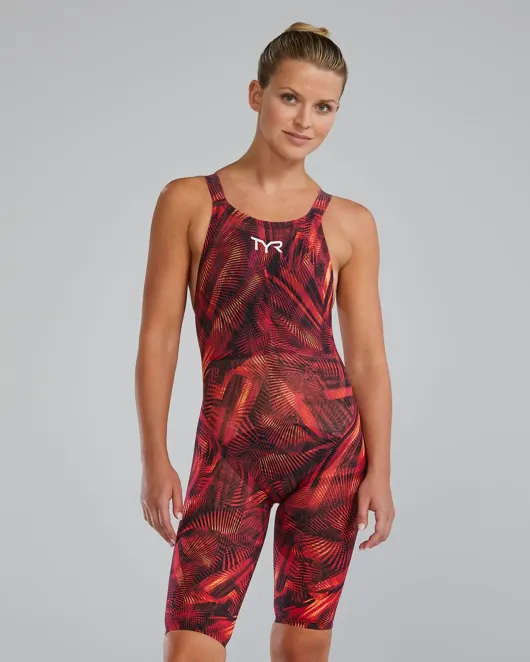 TYR Women's Avictor Closed Back Tech Suit - Helux