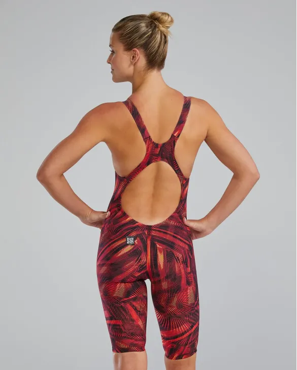 TYR Women's Avictor Closed Back Tech Suit - Helux